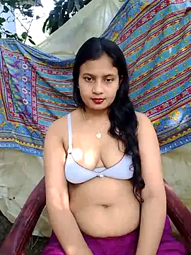 Snapshot of sexylive1100 chatting on 11-13-25, 04:33 sexylive1100 online show from 11-13-25, 04:33