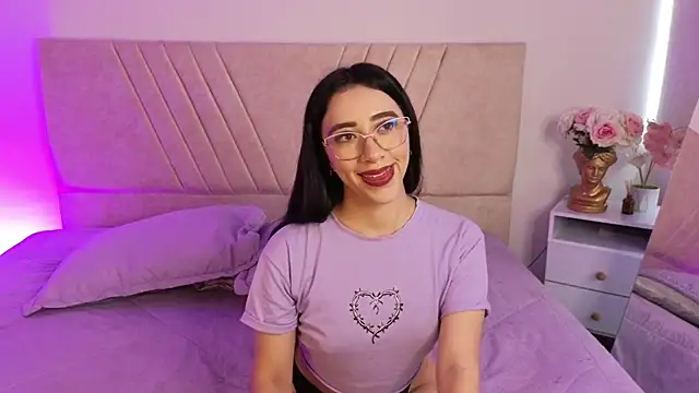 GabbieHill online show from 10-28-25, 08:11