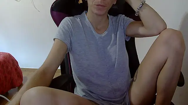 vampirosaxh online show from 10-19-25, 11:00