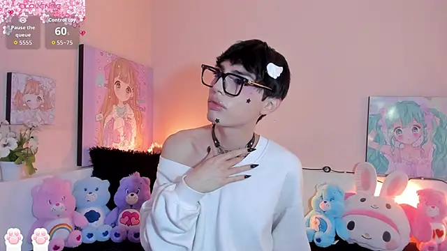 Strawberry Kitty  online show from 02-08-26, 04:16