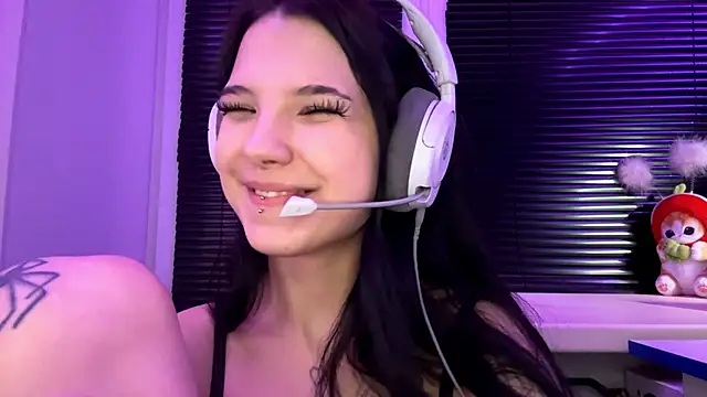 HanaMantanaDell online show from 12-13-25, 07:53