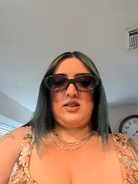 Snapshot of ImKatMeow chatting on 04-25-26, 04:26 ImKatMeow online show from 04-25-26, 04:26
