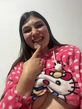 Snapshot of AngieG14_ chatting on 10-18-25, 01:08 AngieG14 online show from 10-18-25, 01:08