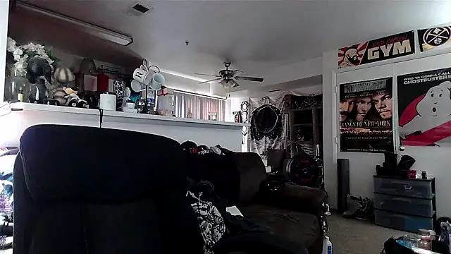 biggerisbetter12 online show from 01-18-26, 08:56