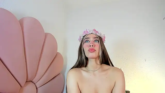 Snapshot of madeliin_clerk chatting on 03-04-26, 03:51 madeliin clerk online show from 03-04-26, 03:51