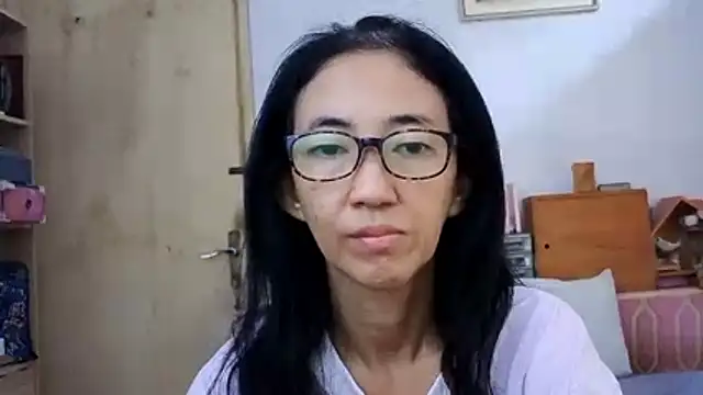 Snapshot of princessD077 chatting on 03-29-26, 01:49 princessD077 online show from 03-29-26, 01:49