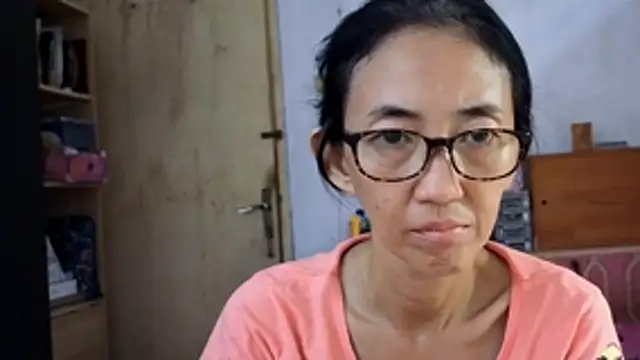 Snapshot of princessD077 chatting on 03-30-26, 06:36 princessD077 online show from 03-30-26, 06:36