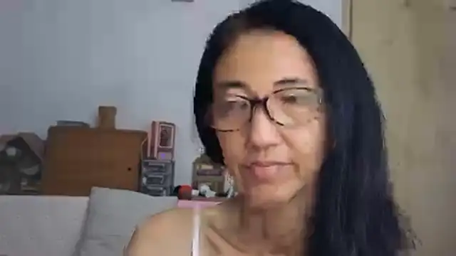 Snapshot of princessD077 chatting on 04-18-26, 04:55 princessD077 online show from 04-18-26, 04:55