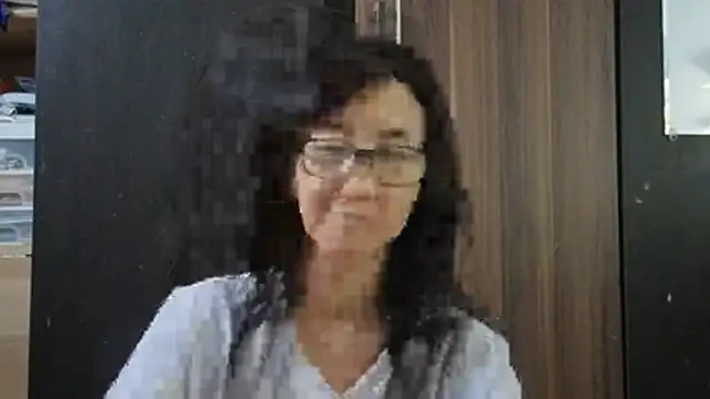 Snapshot of princessD077 chatting on 07-10-26, 04:31 princessD077 online show from 07-10-26, 04:31