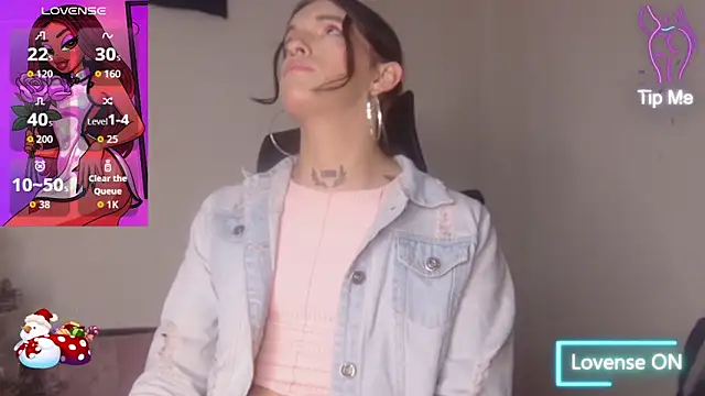 Scarlett crastrawberry online show from 12-17-25, 08:48