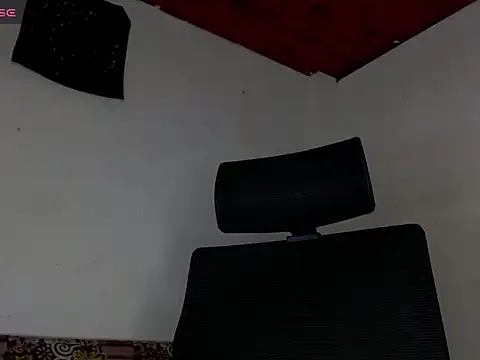 Scarlett crastrawberry online show from 04-12-26, 12:04