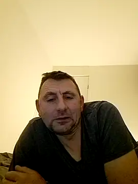 Snapshot of Sasa19790 chatting on 10-24-25, 04:58 Sasa19790 online show from 10-24-25, 04:58