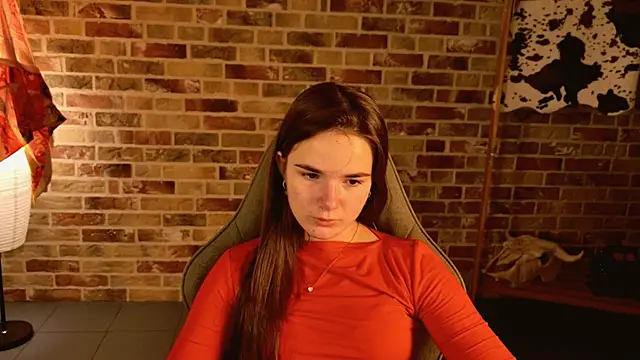 May Bloom online show from 11-18-25, 05:23