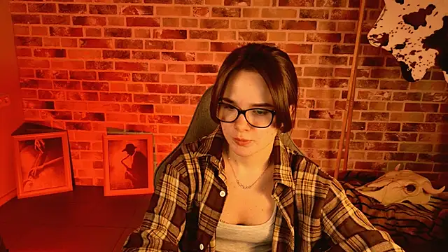 May Bloom online show from 02-26-26, 02:49