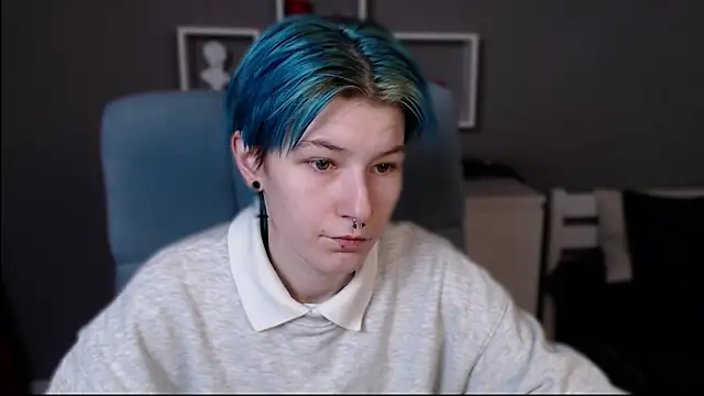 guitarandangell online show from 10-21-25, 06:47