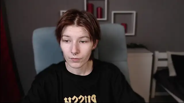 guitarandangell online show from 11-16-25, 04:51