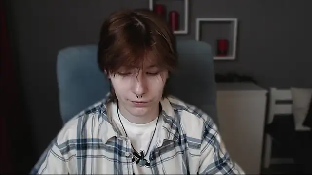 guitarandangell online show from 12-04-25, 08:12