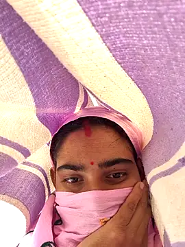 Manvi hot online show from 11-28-25, 10:07