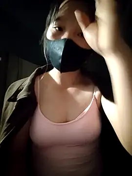 linh-miu99 online show from 11-17-25, 05:08