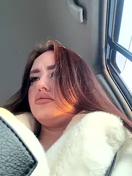 Snapshot of KiraSunshine chatting on 01-06-26, 03:32 KiraSunshine online show from 01-06-26, 03:32