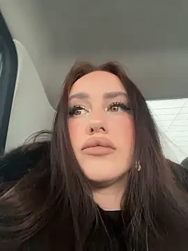 Snapshot of KiraSunshine chatting on 01-13-26, 04:07 KiraSunshine online show from 01-13-26, 04:07