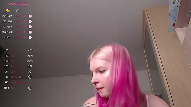 Snapshot of AnnySweetKiss chatting on 10-19-25, 05:02 AnnySweetKiss online show from 10-19-25, 05:02