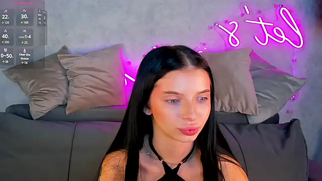 Eva Mayers online show from 10-30-25, 12:34