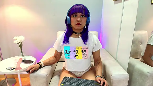 LuanEter online show from 11-23-25, 01:00