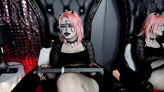 Snapshot of Navier__ chatting on 01-09-26, 08:32 Navier online show from 01-09-26, 08:32