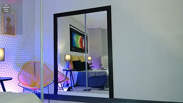 Snapshot of SashaaVixen chatting on 12-03-25, 11:19 SashaaVixen online show from 12-03-25, 11:19