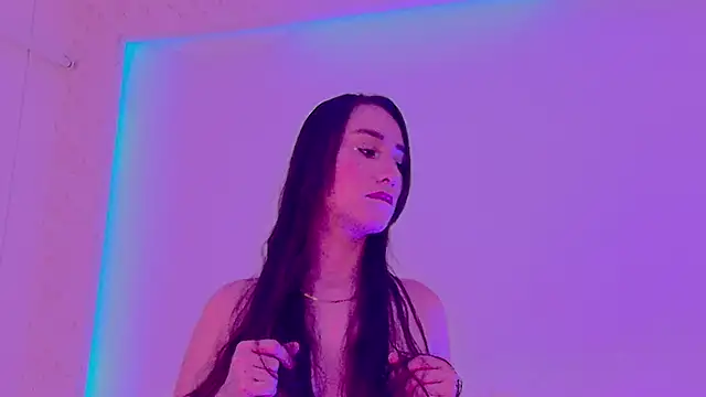 Snapshot of Catalina-Thompson chatting on 11-13-25, 12:59 Catalina-Thompson online show from 11-13-25, 12:59