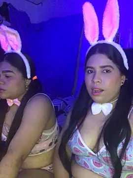 2moons full of love online show from 11-11-25, 12:43