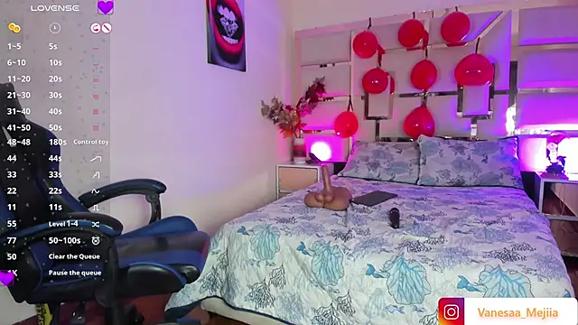 Snapshot of vanesaa_mejia chatting on 02-20-26, 06:26 vanesaa mejia online show from 02-20-26, 06:26