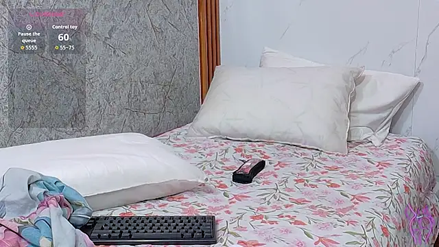 Snapshot of matureahomegirl chatting on 07-18-26, 03:00 matureahomegirl online show from 07-18-26, 03:00