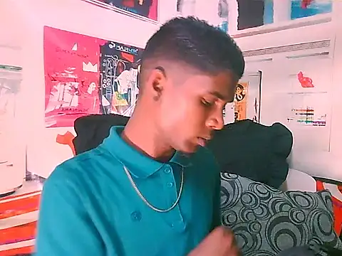 Snapshot of IndianThuggin chatting on 11-02-25, 03:58 IndianThuggin online show from 11-02-25, 03:58