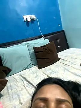 Snapshot of heenashai chatting on 11-24-25, 07:13 heenashai online show from 11-24-25, 07:13