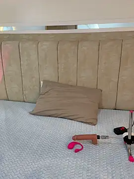 Dakota jhons1 online show from 10-24-25, 05:59