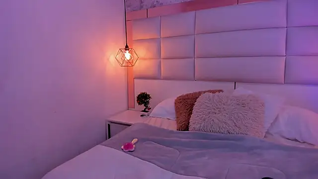 Sofia clk online show from 12-03-25, 03:47