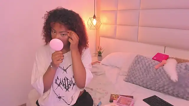 Snapshot of Sofia_clk chatting on 01-08-26, 03:09 Sofia clk online show from 01-08-26, 03:09