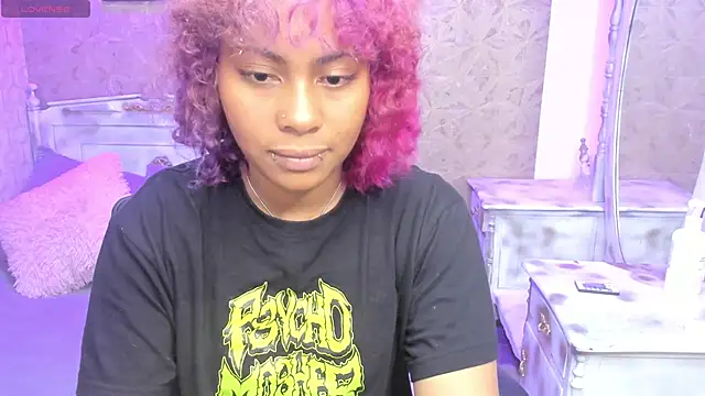 Snapshot of Sofia_clk chatting on 06-11-26, 03:15 Sofia clk online show from 06-11-26, 03:15