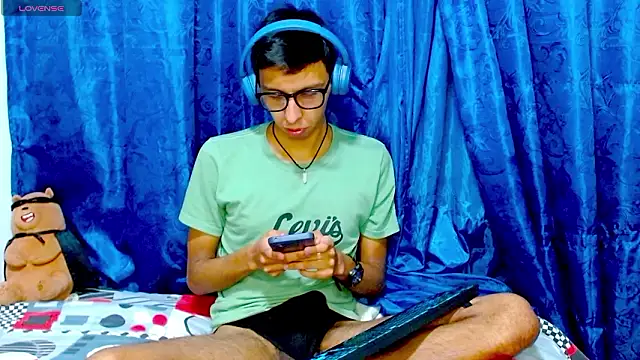 DavTwink3100 online show from 03-13-26, 01:56