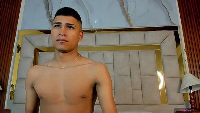 Emiliano Reyes online show from 11-14-25, 02:54