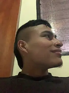 Emiliano Reyes online show from 07-21-26, 04:15