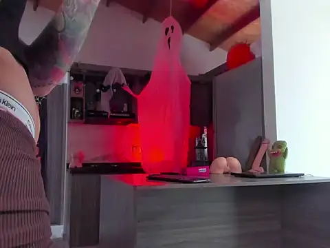 valeriahornier online show from 10-22-25, 06:07