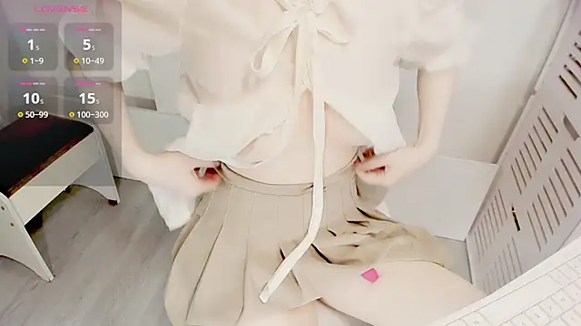 Snapshot of mimi_babyyy chatting on 06-24-26, 06:51 mimi babyyy online show from 06-24-26, 06:51