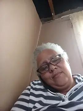 juicyboode online show from 10-28-25, 09:46