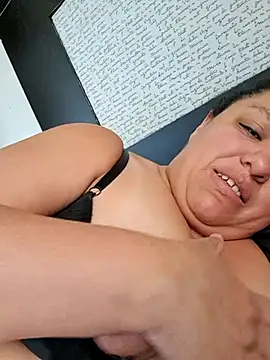 Alondrabb80 online show from 12-02-25, 09:43