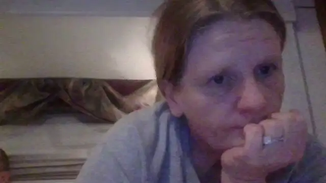 Snapshot of EazyEMLXL chatting on 10-26-25, 11:38 EazyEMLXL online show from 10-26-25, 11:38