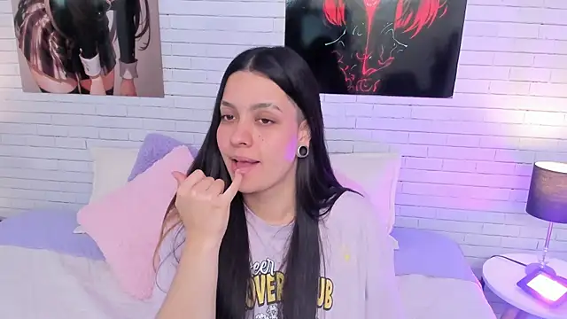 Zoe Murphy online show from 11-24-25, 06:46