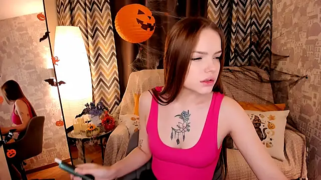 Snapshot of MelissaBell_ chatting on 10-31-25, 01:50 MelissaBell online show from 10-31-25, 01:50